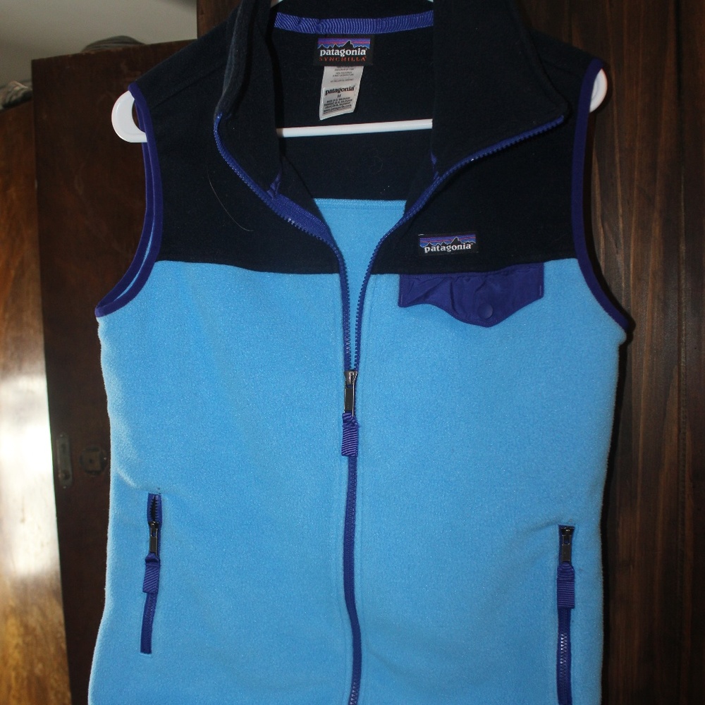 patagonia medium zip up vest
